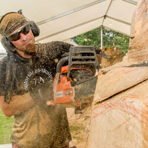 BLOCKHUS DAY1332