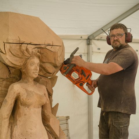 BLOKHUS DAY2056