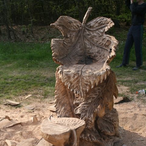Blaetterthron - 18