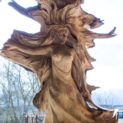 Skulptur Fruehling Loskutow 2