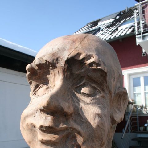 Moench mit Krug 010